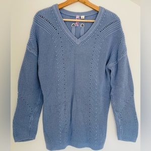 Alya baby blue long sleeve v neck knit large sweater.